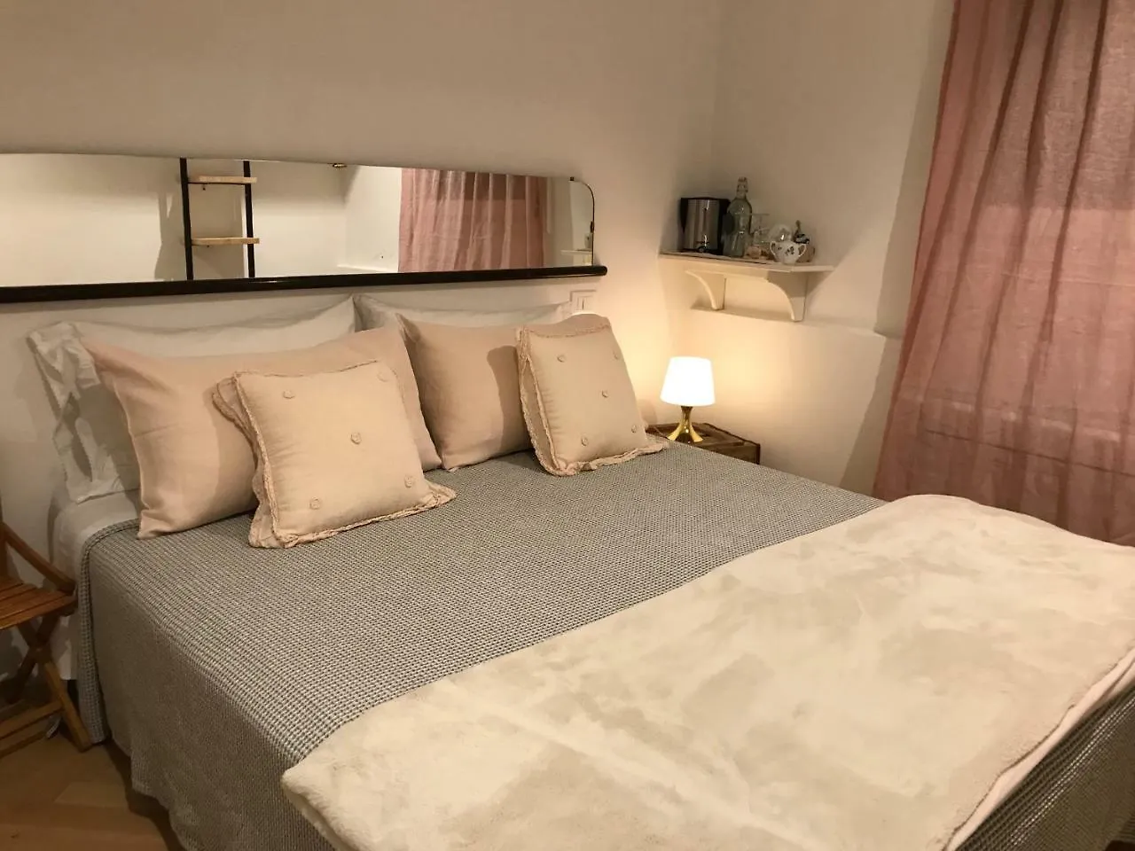 Senzanome B&B Bologna 0*,  Italia