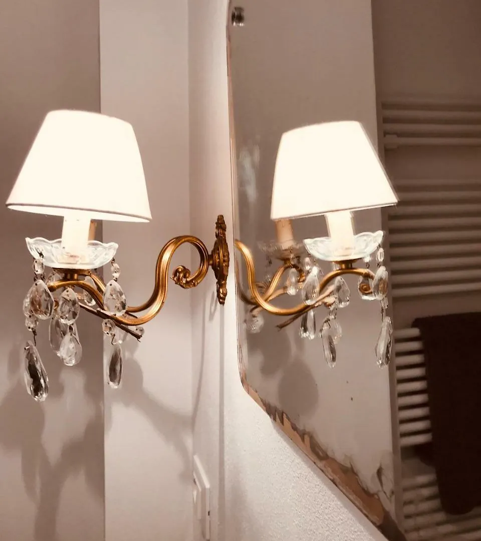 Senzanome B&B Bologna 0*,  Italia